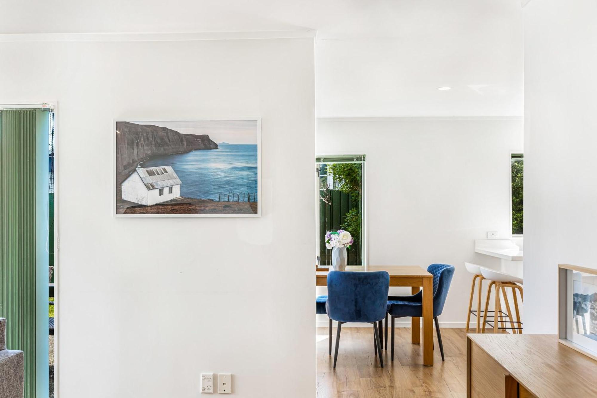 Private And Sunny 3-Bedroom Home With Parking Auckland Bagian luar foto